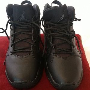 New men's Jordan Lift off size 8.5